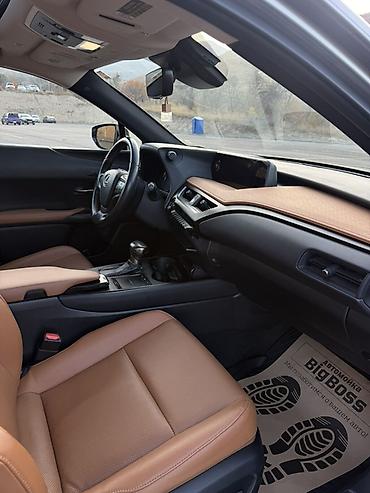 обогреватель на авто: Lexus UX: 2019 г., 2 л, Вариатор, Гибрид, Кроссовер — 6