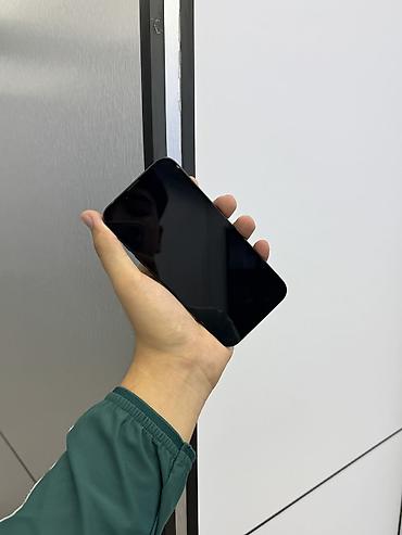 айвон 6s: IPhone 16e, Б/у, 128 ГБ, Black Titanium, Защитное стекло, В рассрочку, 91 % — 2