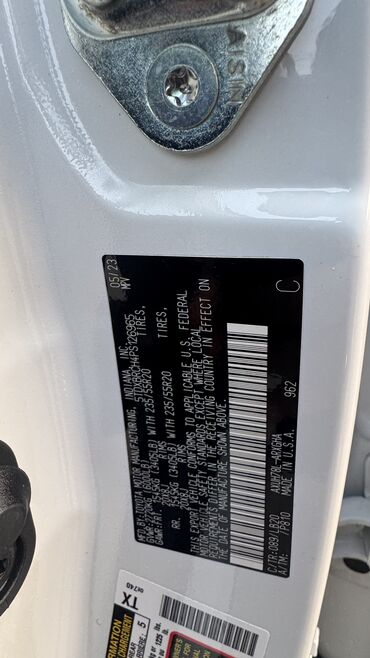 Toyota: Toyota Highlander: 2023 г., 2.5 л, Автомат, Бензин, Кроссовер — 18