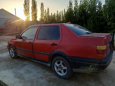 Volkswagen: Volkswagen Vento: 1993 г., Седан — 2