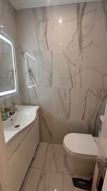 кабинет почасовой: Сдаю Офис, 55 м², В бизнес центре, 1 линия