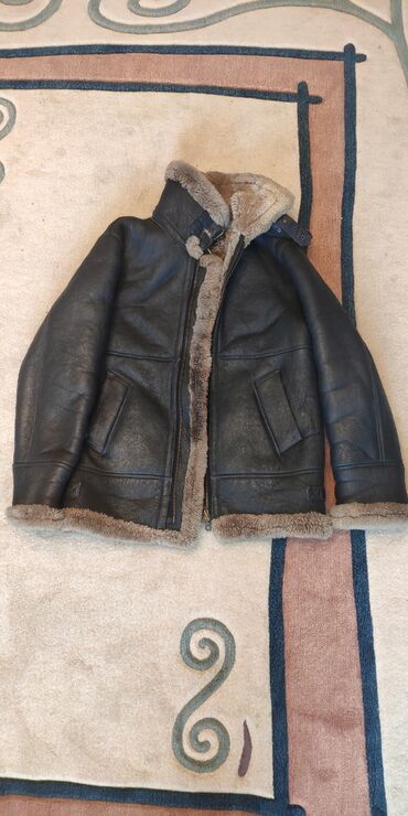 пуховик с натуральным мехом: Куртка M (EU 38), L (EU 40), цвет - Коричневый
