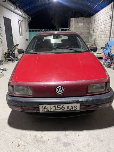 деловые автомобили: Volkswagen Passat: 1988 г., 1.8 л, Механика, Бензин, Универсал