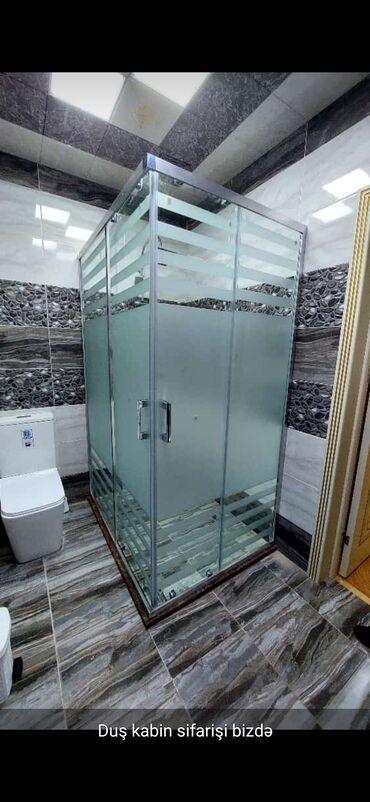Duş kabinaları, arakəsmələr: Yeni Üstü açıq kabina, Künc üçün, Pulsuz çatdırılma — 22