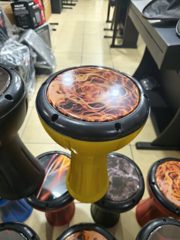 Darbukalar: Zərb aləti 
Darbuka çexolu da var üstündə — 4