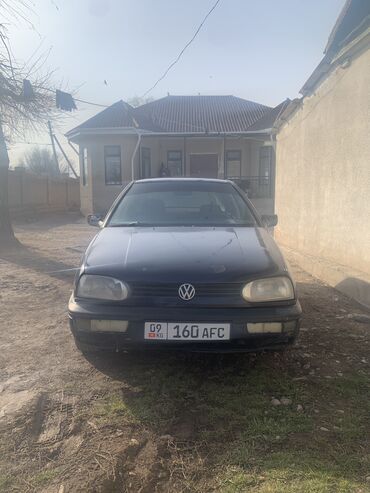 арзан автомобил: Volkswagen Golf: 1992 г., 1.8 л, Механика, Бензин, Хэтчбэк