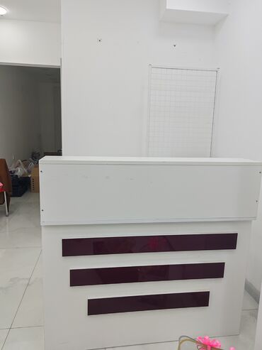 Setka vitrinləri: Mağaza üçün avadanlıq dəsti - Divar üçün metal tor panellər: Ağ — 11