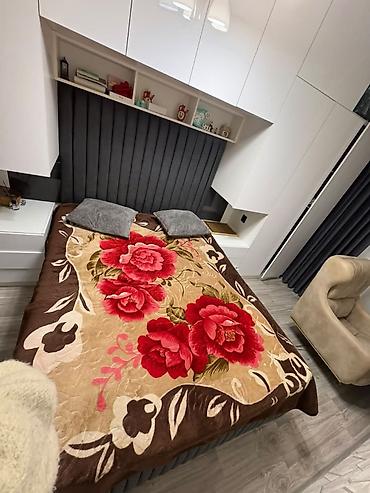 taxt doweyi: Taxt ela veziyyetde 250azn. bazalidir, matrası yoxdur. Ölçü 160/200 — 1