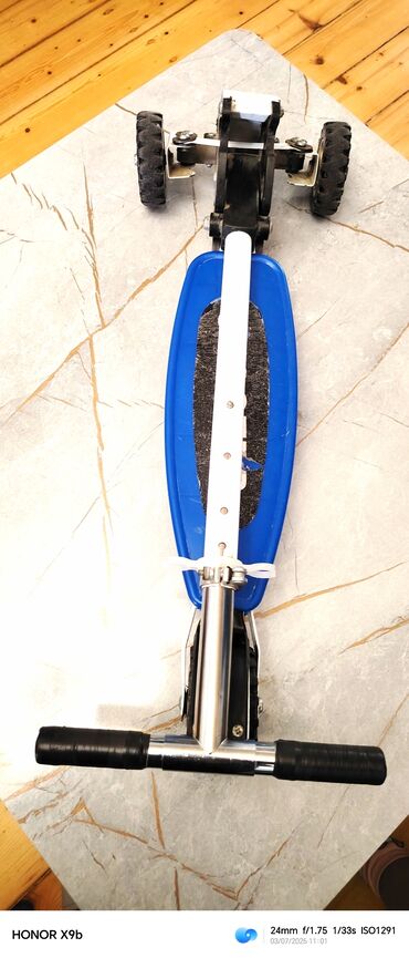 Samokatlar: Sukter Hər Yeri Metal
Təkəri Paçenik 13Yaşadək Sürə Bilər — 7