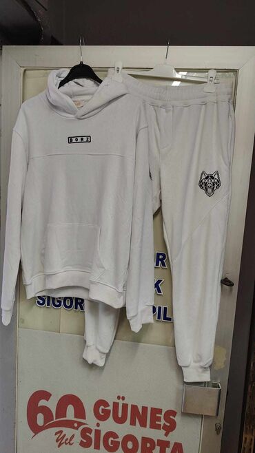zenske trenerke cotton: S,m,l,xl
3300 din