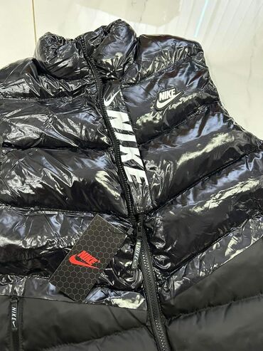 Prsluci: Prsluci
4700
S M L XL XXL na lalafo.rs — 20 Prsluci: Prsluci
4700
S M L XL XXL — 20