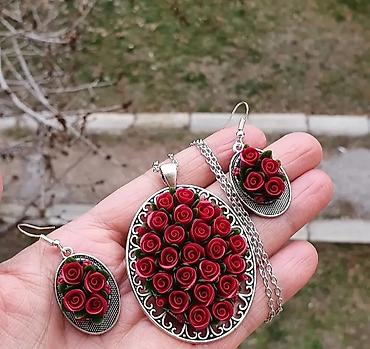 Наборы украшений: Новинка Комплекты: подвеска на цепочке, серьги, браслет; в некоторых — 1