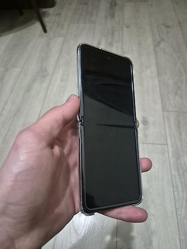 Samsung: Samsung Z Flip, Б/у, 256 ГБ, цвет - Черный, 1 SIM, eSIM — 6