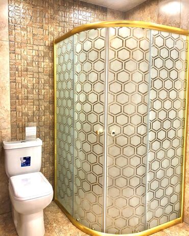 Duş kabinaları, arakəsmələr: Yeni Arakəsmə, Pulsuz çatdırılma — 22