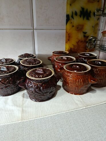 купить кастрюлю недорого: Продаю горшочки для запекания 250 сом 1 штук