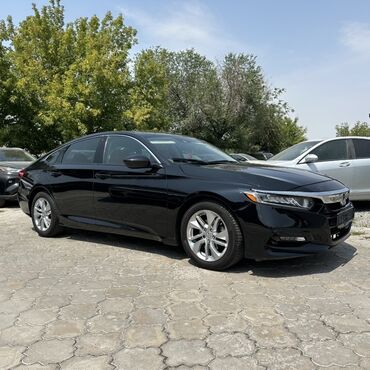 хонда ак: Honda Accord, чёрный седан (поколение 10) Основные особенности: -