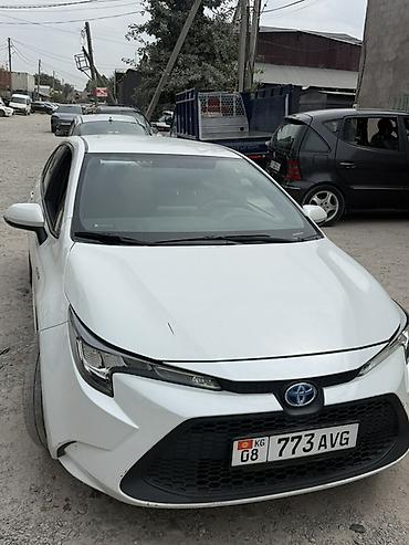 byd e2 2024: Toyota Corolla: 2020 г., 1.8 л, Гибрид, Седан — 1