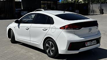 айоник 5: Hyundai Ioniq: 2016 г., 1.8 л, Автомат, Гибрид, Лифтбек — 5