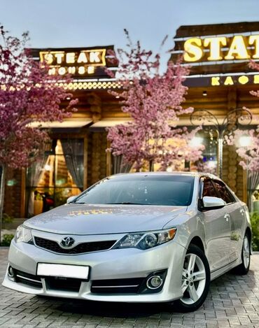 Toyota: Toyota Camry: 2012 г., 2.5 л, Автомат, Бензин, Седан