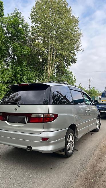 два авто: Toyota Previa: 2001 г., 2.4 л, Механика, Газ, Минивэн — 4