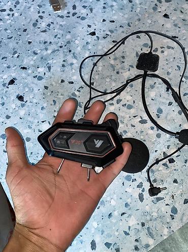 адаптер bluetooth: Беспроводные гарнитуры, Б/у, цвет - Черный — 1