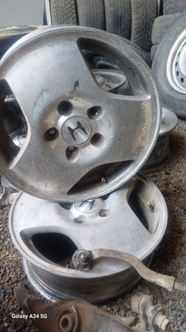 шины внедорожник: Дисктер R 15 Honda, Жуп, тешиктери - 5, Колдонулган