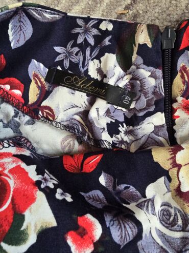 Вечерние платья: Сезон корпоративных вечеринок начался в связи с этим распродают свои — 11