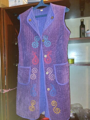 кыргызкое платье: Одежда кыргыз Фиолотовый . размер 50. было 2000сом раза одевала