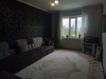 квартиры ош на долгий срок: 2 комнаты, 48 м², 105 серия, 2 этаж, Старый ремонт