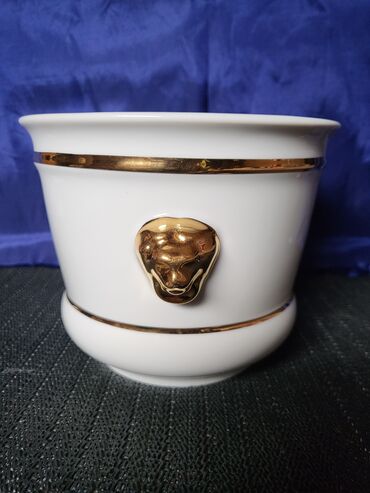 Ostali kućni dekor: Saksija nova Vohenstrauss J.Seltmann Bavaria. 1950g +. Porcelanska — 7