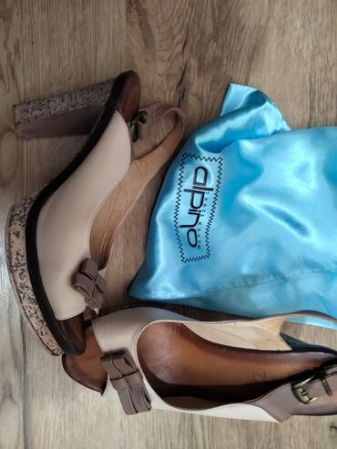 eqa shoes qarayev unvan: Ölçü: 39, rəng - Bej, İşlənmiş