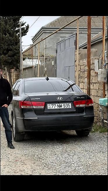 Hyundai: Hyundai Sonata sedan - Kuzov: qara rəng, 4 qapılı sedan - Mühərrik və — 2