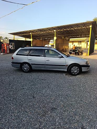 Продажа авто: Toyota Avensis: 2000 г., Бензин, Универсал — 5