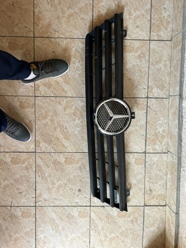 хром стоп хонда фит: Решетка радиатора Mercedes-Benz