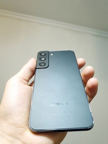 Samsung: Samsung Galaxy S22, Б/у, 8 ГБ, цвет - Черный, 1 SIM, eSIM — 3