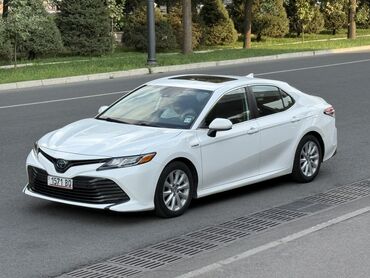 арзан машина сатылат: Toyota Camry: 2018 г., 2.5 л, Автоматтык, Гибрид, Седан
