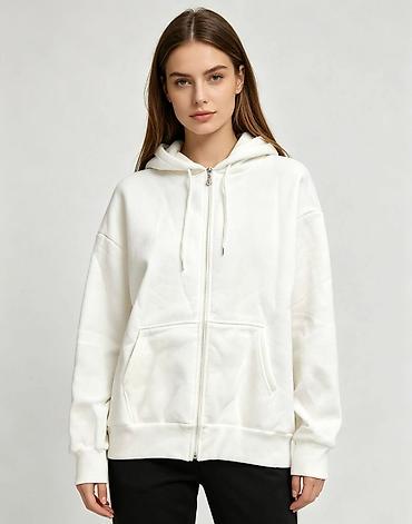 dzeparke zenske: Duks
Cena 2600
Vel. do 3xl
V20 — 3