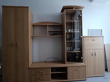 study table: Гостиная стенка из ЛДСП в светло-буковом оттенке с металлической — 5