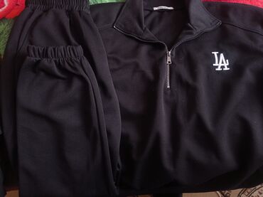 скупка старой одежды: Спортивный костюм L (EU 40), XL (EU 42), цвет - Черный