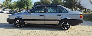 Volkswagen: Volkswagen Passat: 1991 г., 1.8 л, Механика, Бензин, Седан — 1