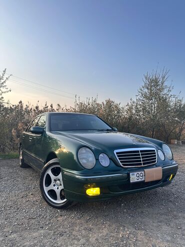 Mercedes-Benz: Mercedes-Benz E‑Class W210 sedan - Kuzov: yaşıl rəng, 4 qapı, klassik — 3