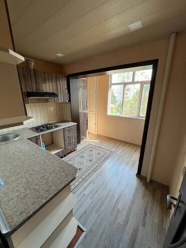 Uzunmüddətli kirayə mənzillər: Xətai Rayonu Əhmədli Zəkalar Liseyi 138 Saylı Məktəb Yaxınlığı 3 otaq — 8