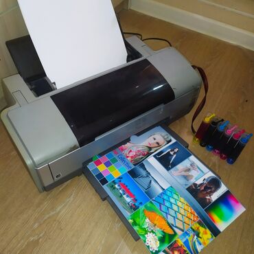 Цветной принтер 6 цветов A3 Epson 1390 включается работает, состояние