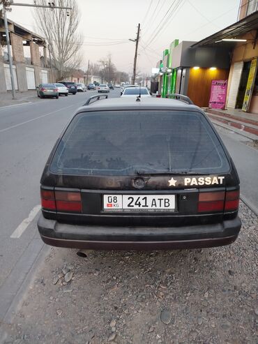 Volkswagen: Volkswagen Passat Variant: 1992 г., 1.8 л, Механика, Универсал — 10