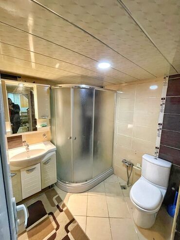 Otaqların günlük kirayəsi: 📍 Ünvan: İçərişəhər metrosunun yaxınlığı, Təzə bəy hamamının yanı 🚇 — 17