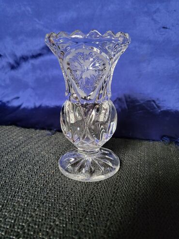 Vaze i saksije: Vaza, Novo — 7