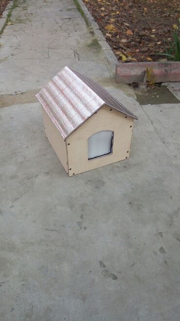 hamster evi: Ev heyvanlari (it ve pisik) ucun yuvalar hazirlanir. Qiymetler 20