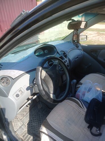 запчасти на toyota echo: Toyota : 2000 г., 1.5 л, Автоматические, Бензин, Седан