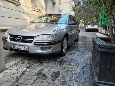 Opel: Opel Omega B sedan Barter var - Korpus: 4 qapı, gümüşü rəng, arxa — 7