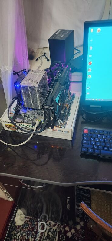 игровой комьютер: Компьютер, Оюндар үчүн, Колдонулган, HDD + SSD